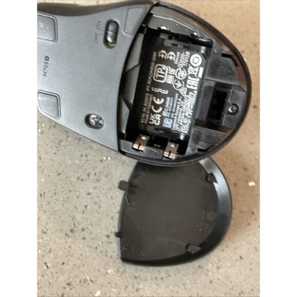 Logitech M705 Wireless Laser USB Mouse no USB Receiver Dongle - TESTED WORKING - Picture 4 of 4